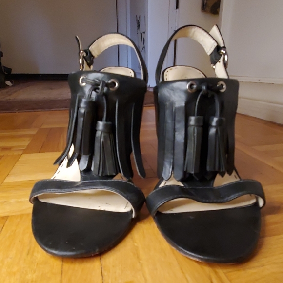 💃💃 2/$90 Coach Fringed Sandals - Picture 8 of 16